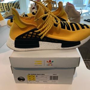 Used sz 10 adidas Pharrell human races